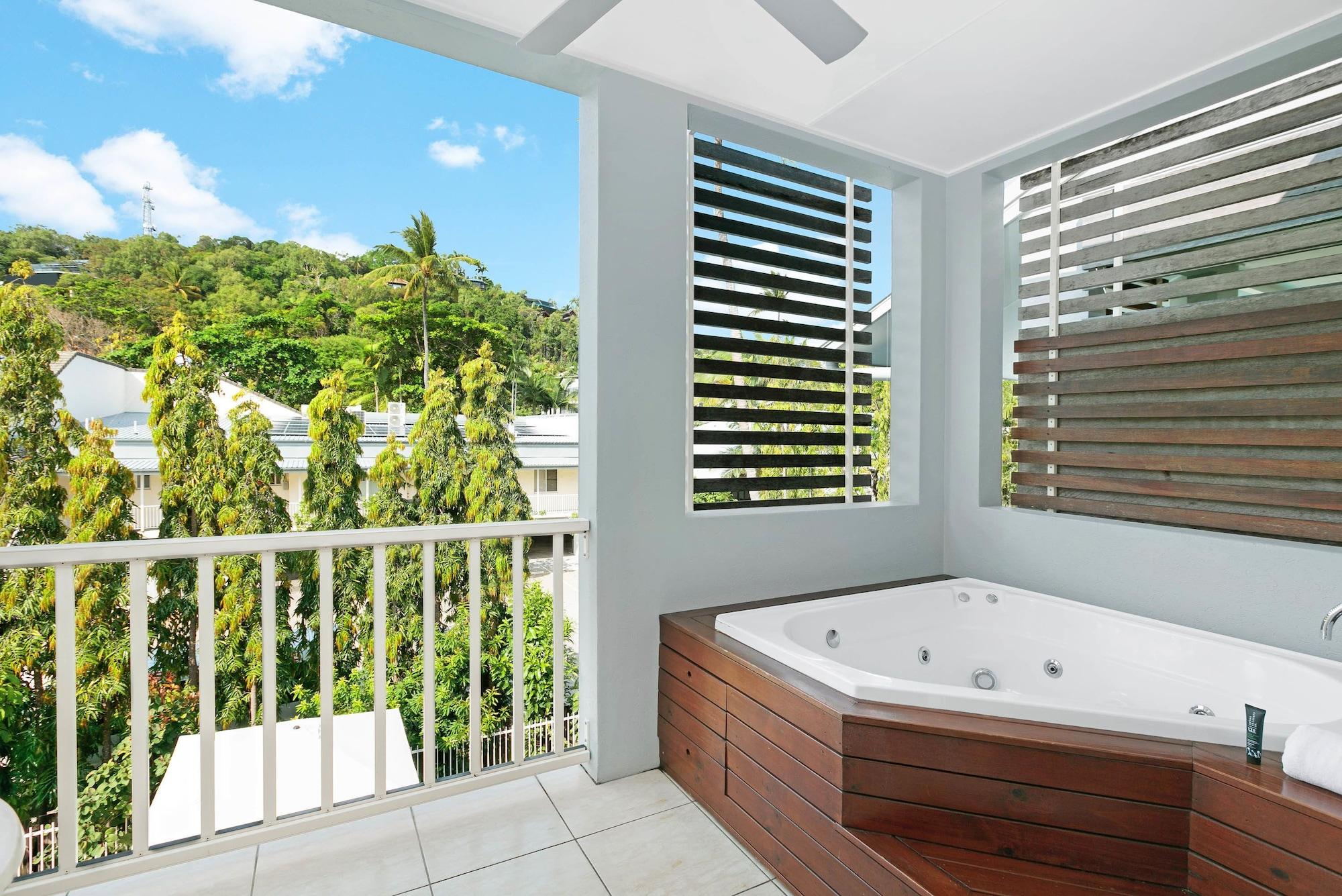 Mantra Aqueous On Port Port Douglas